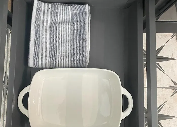 The Woodquay Loft بيت للعطل